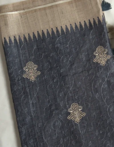 Dual-Tone Saree - Image 4