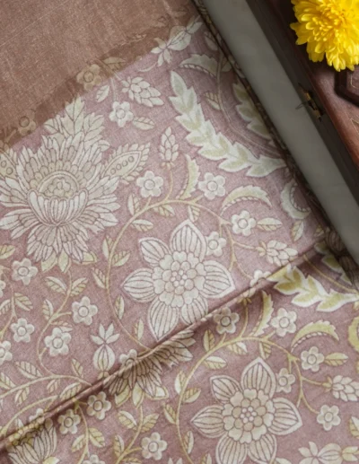 Dusty Rose Floral Printed Saree - Image 3