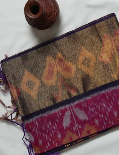 Purple and Pink Dual-Tone Saree - Image 3