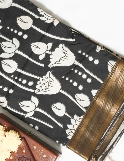 Black & Off-White Lotus Ikat Cotton Saree - Image 4
